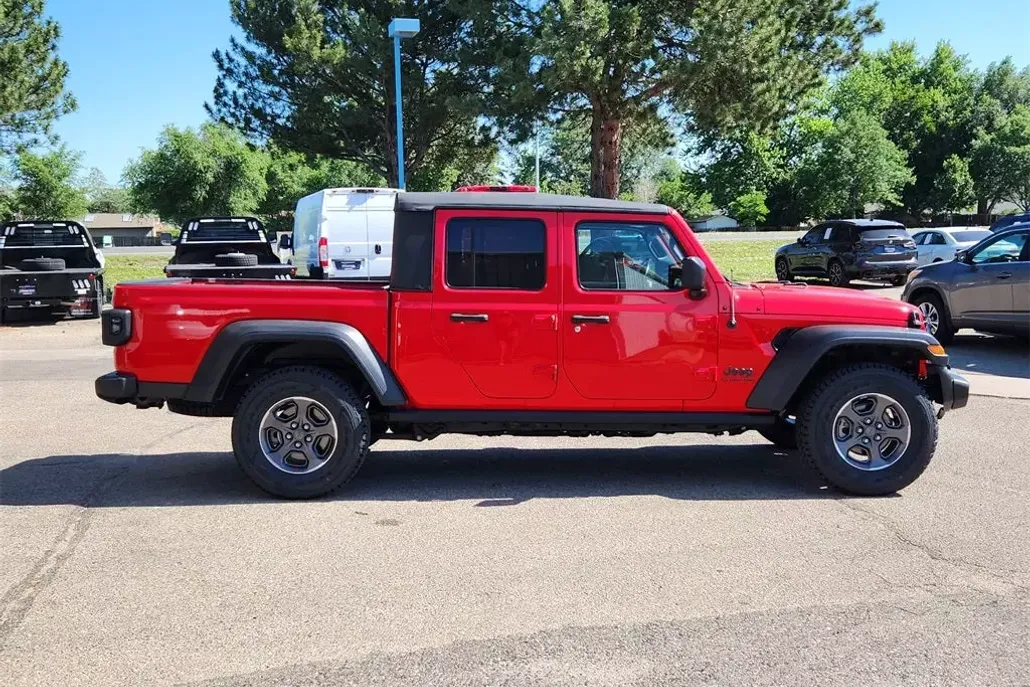 2020 Jeep Gladiator Sport S photo 1
