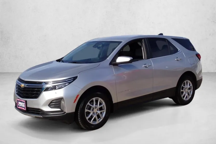 2022 Chevrolet Equinox LT photo 1