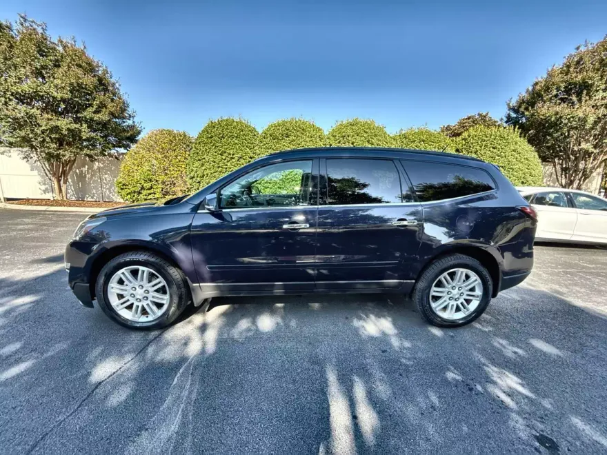 2015 Chevrolet Traverse 1LT photo 1