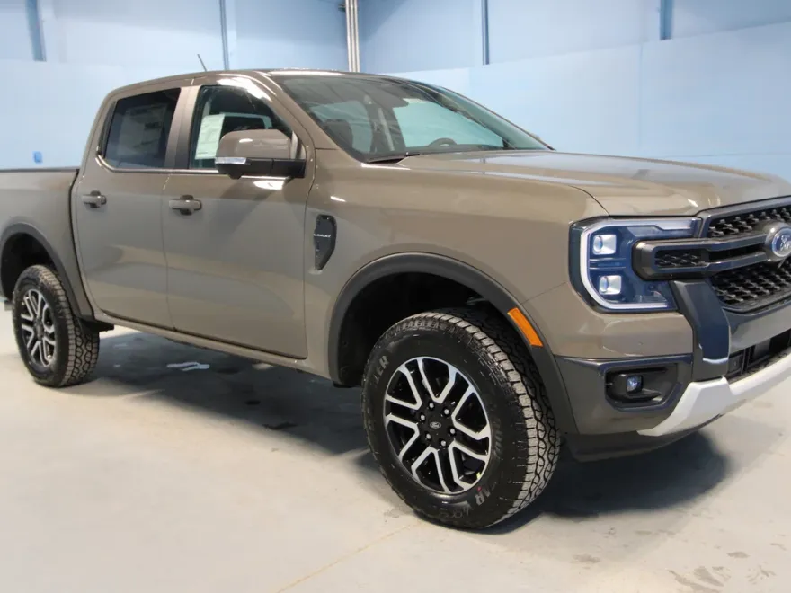 2025 Ford Ranger Lariat photo 1