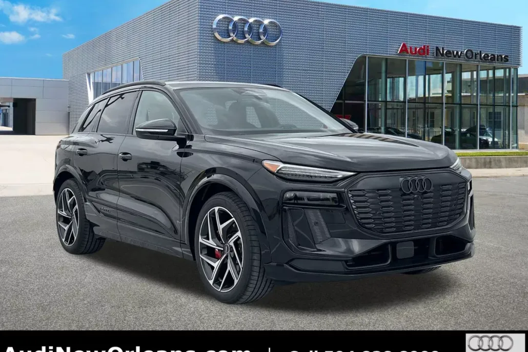 2025 Audi SQ6 photo 1