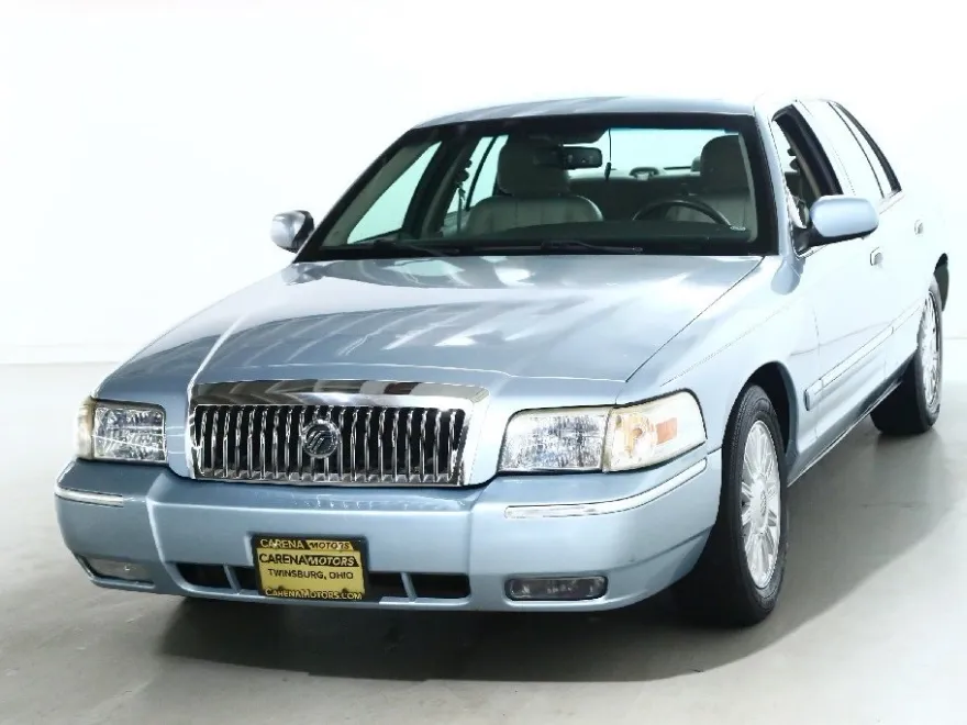 2011 Buick Lucerne CXL photo 1