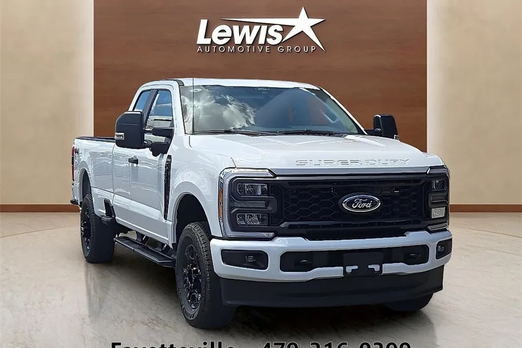 2025 Ford F-250 photo 1