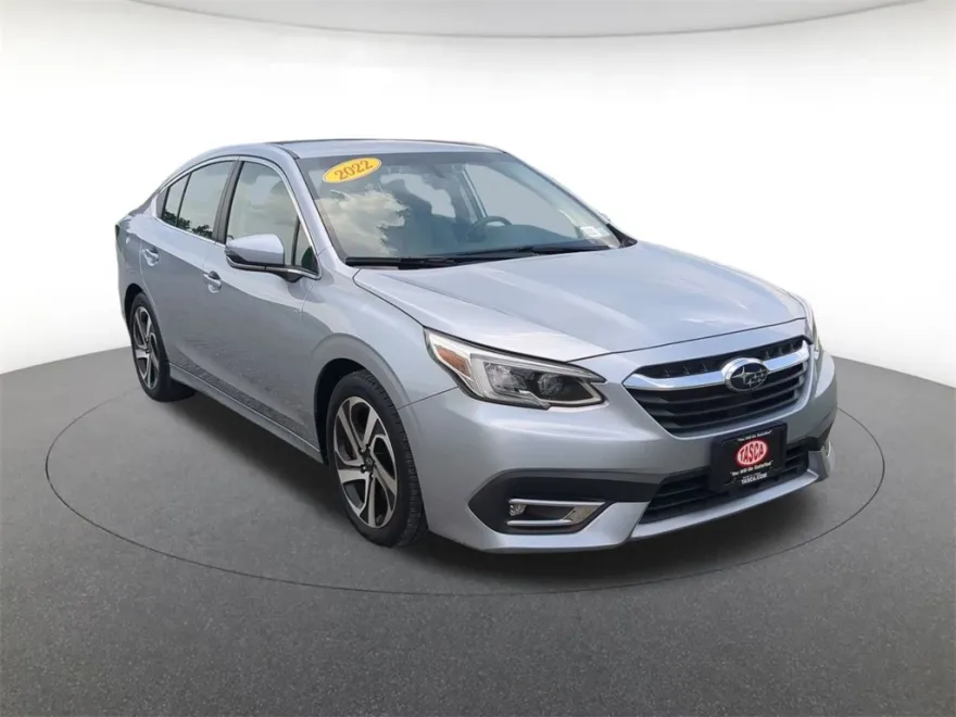 2022 Subaru Legacy Limited photo 1