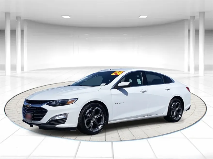 2024 Chevrolet Malibu 1LT photo 1