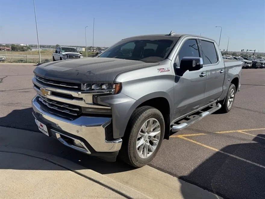 2020 Chevrolet Silverado 1500 LTZ photo 1