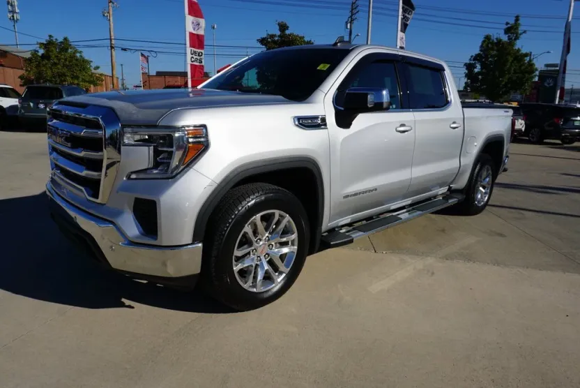 2020 Gmc Sierra SLE photo 1