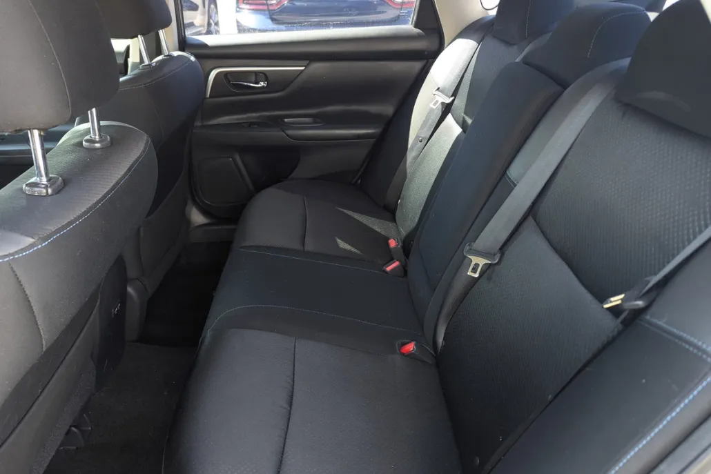 2018 Nissan Altima 2.5 SR photo 1
