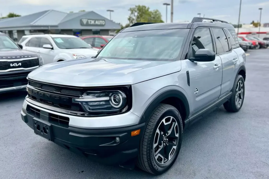 2021 Ford Bronco Sport Outer Banks photo 1