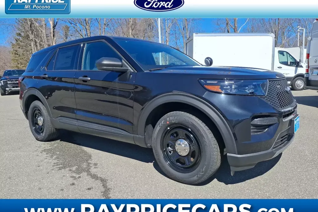 2025 Ford Explorer photo 1
