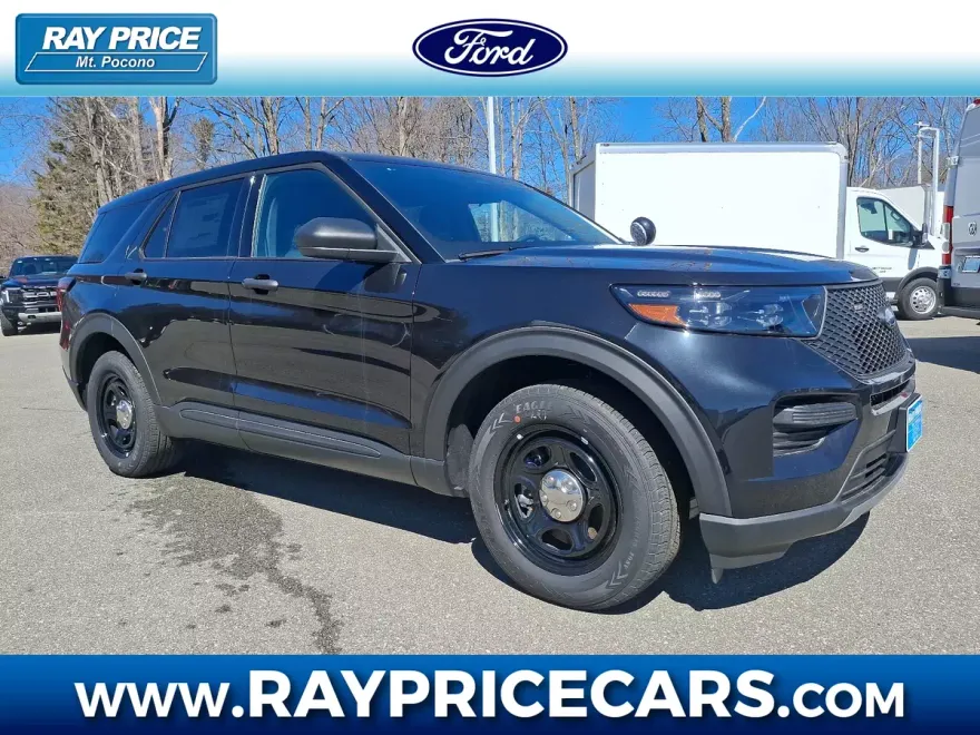 2025 Ford Explorer photo 1