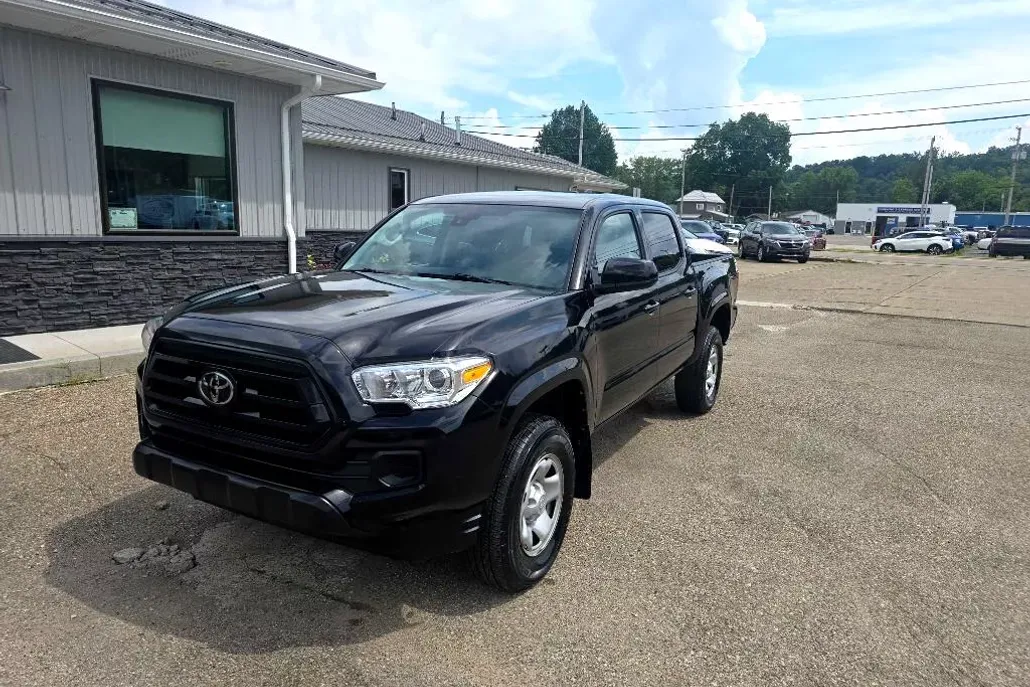 2022 Toyota Tacoma Double Cab photo 1