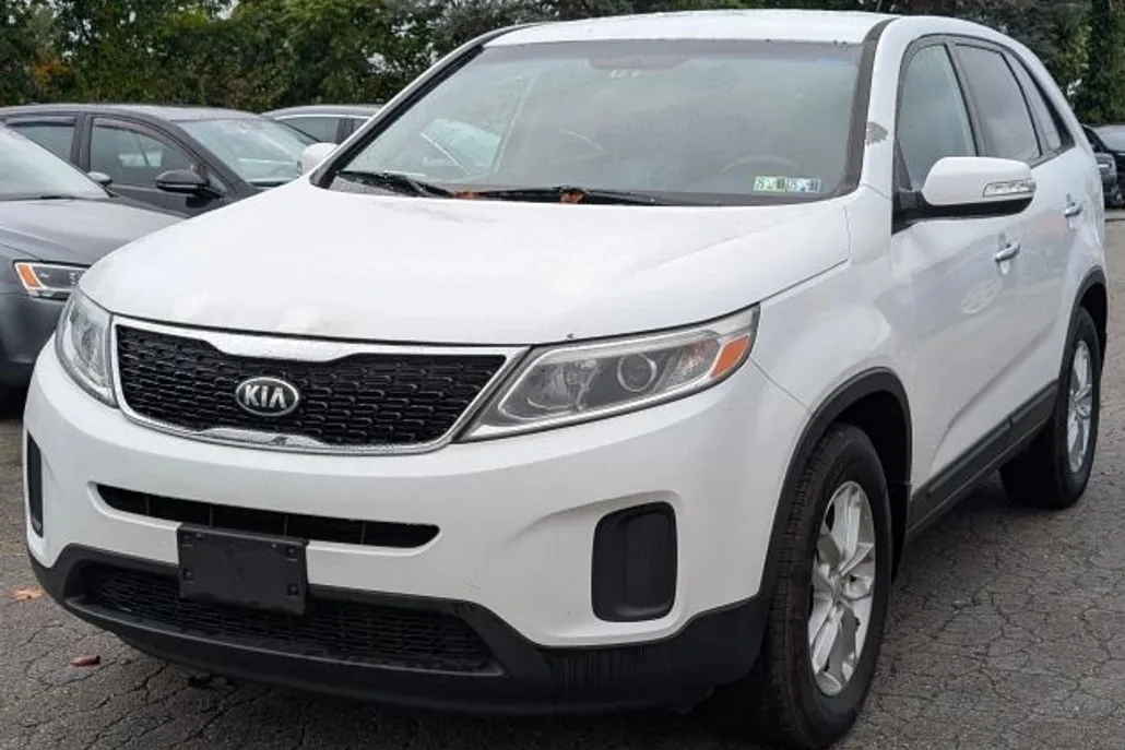 2015 Kia Sorento LX photo 1