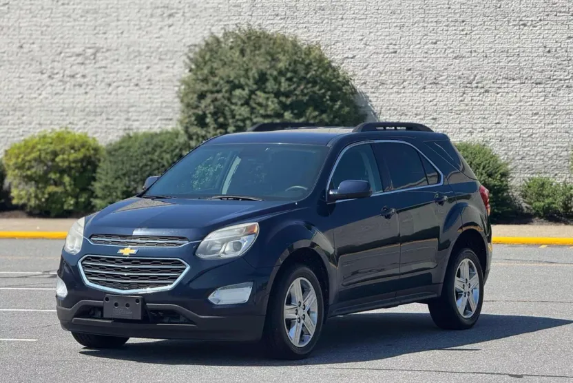 2016 Chevrolet Equinox LT photo 1