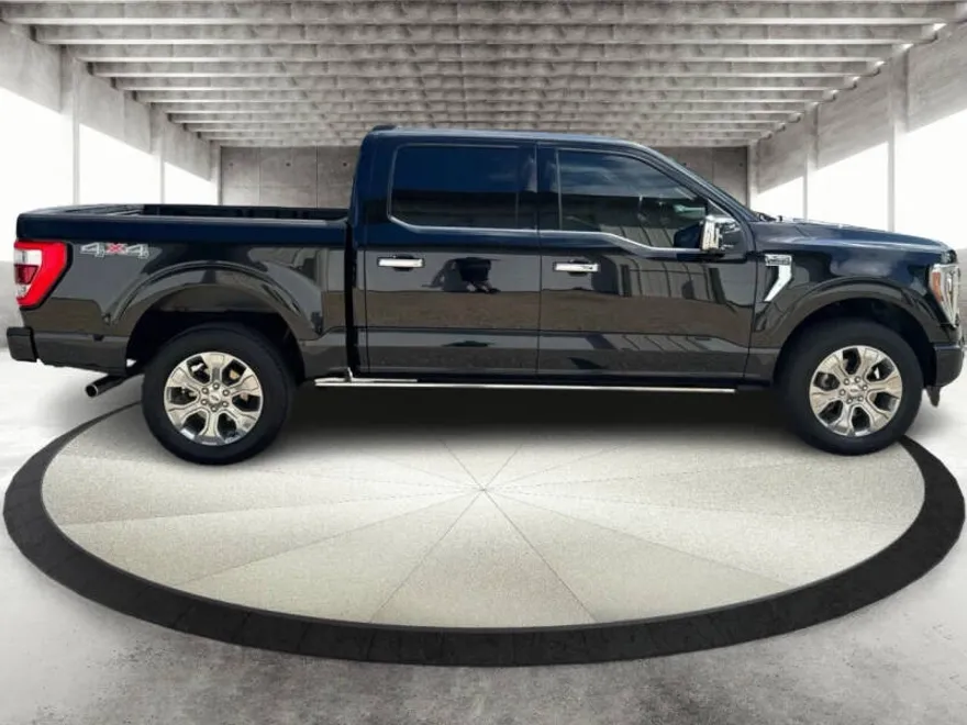 2023 Ford F-150 Platinum photo 1