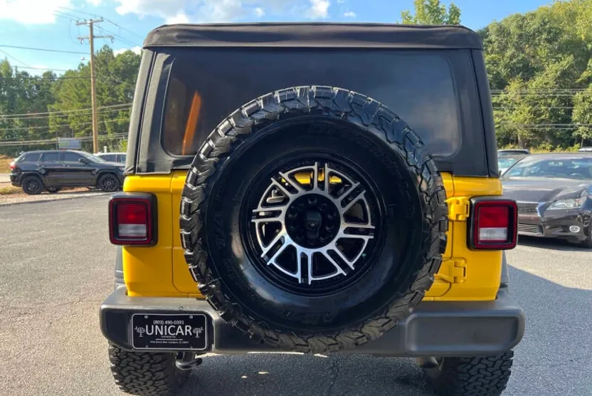 2018 Jeep Wrangler Unlimited Sport photo 1