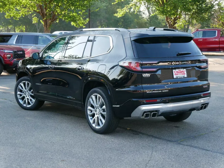 2025 Gmc Acadia Denali photo 1