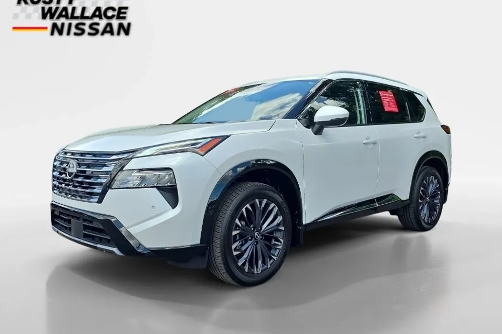 2024 Nissan Rogue Platinum photo 1