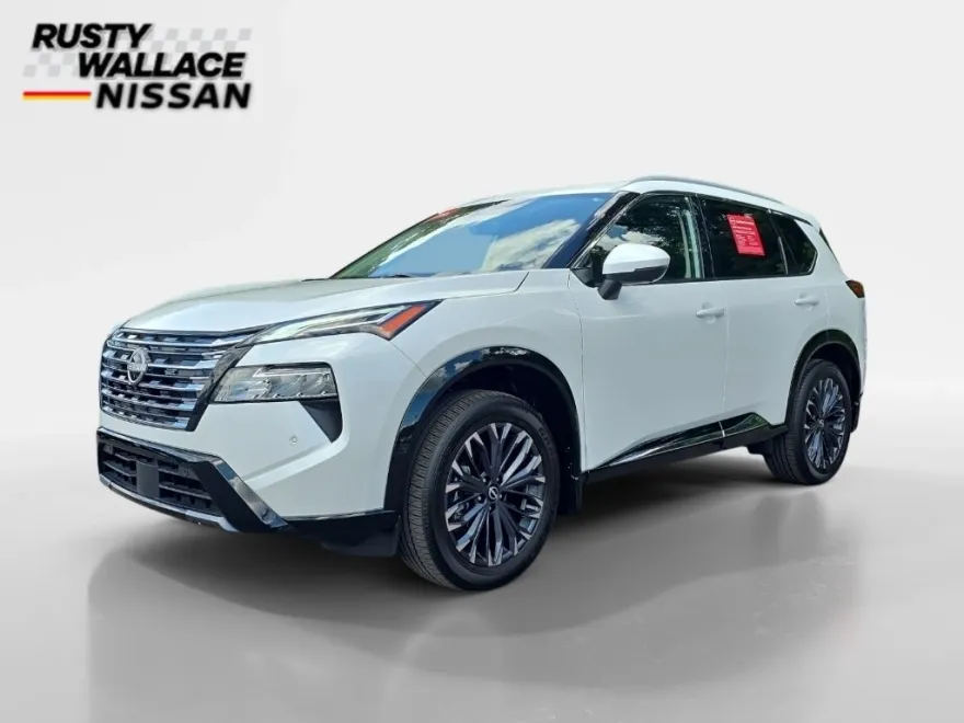 2024 Nissan Rogue Platinum photo 1