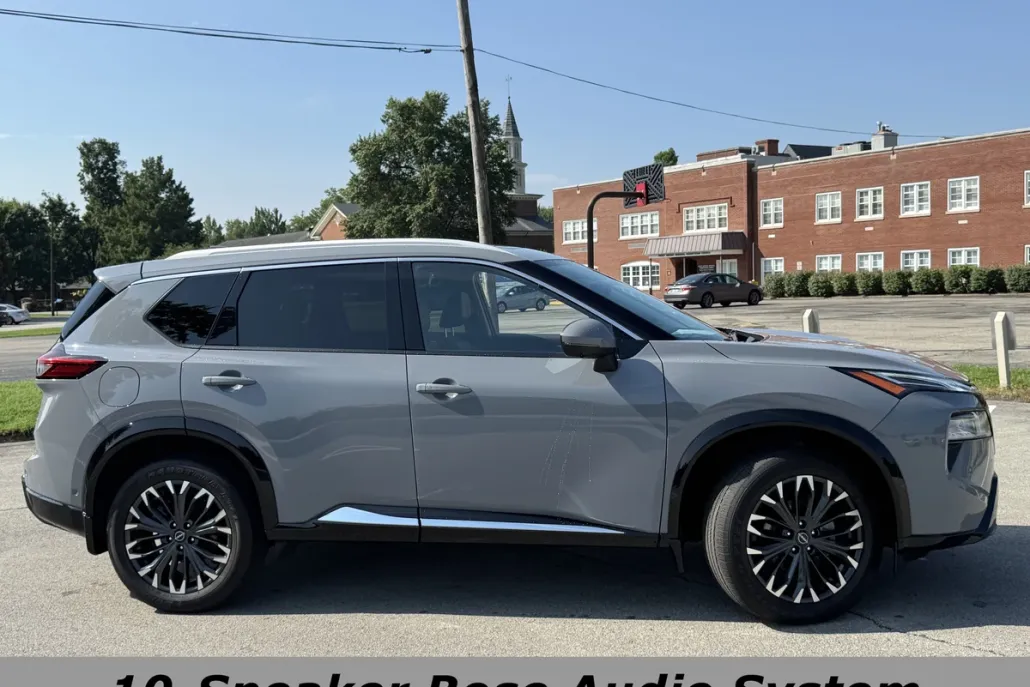 2024 Nissan Rogue AWD Platinum photo 1