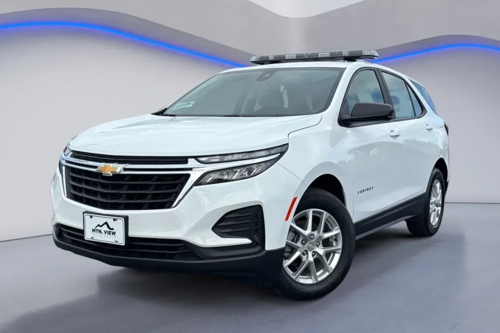 2024 Chevrolet Equinox LS photo 1