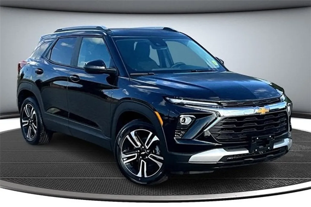 2026 Chevrolet Trailblazer LT photo 1