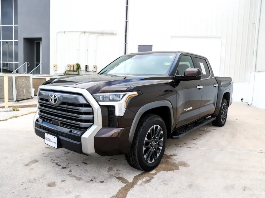 2025 Toyota Tundra Limited photo 1