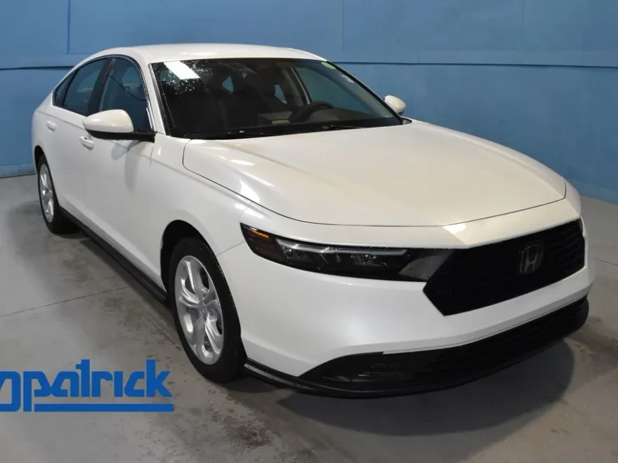 2024 Honda Accord LX photo 1