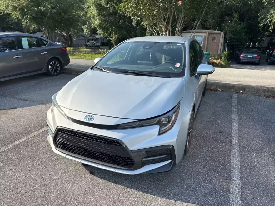 2022 Toyota Corolla SE photo 1