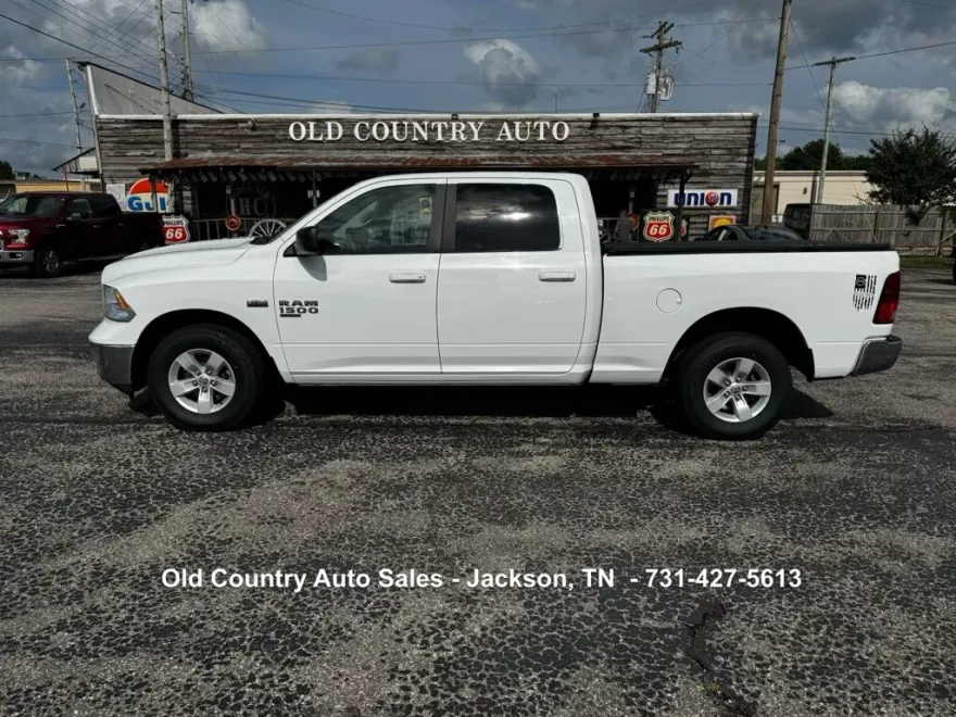 2019 Ram 1500 Classic SLT photo 1
