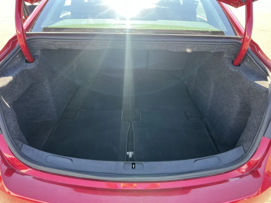 2014 Chevrolet Impala 1LT photo 1