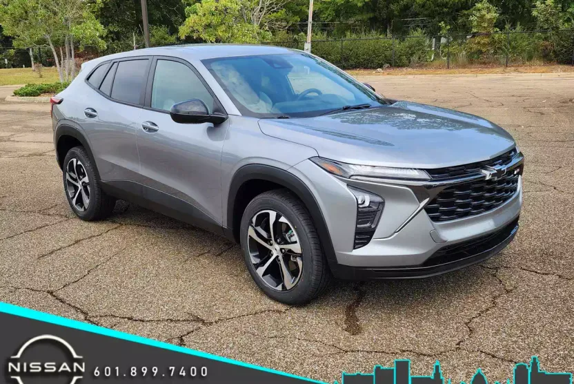 2024 Chevrolet Trax photo 1