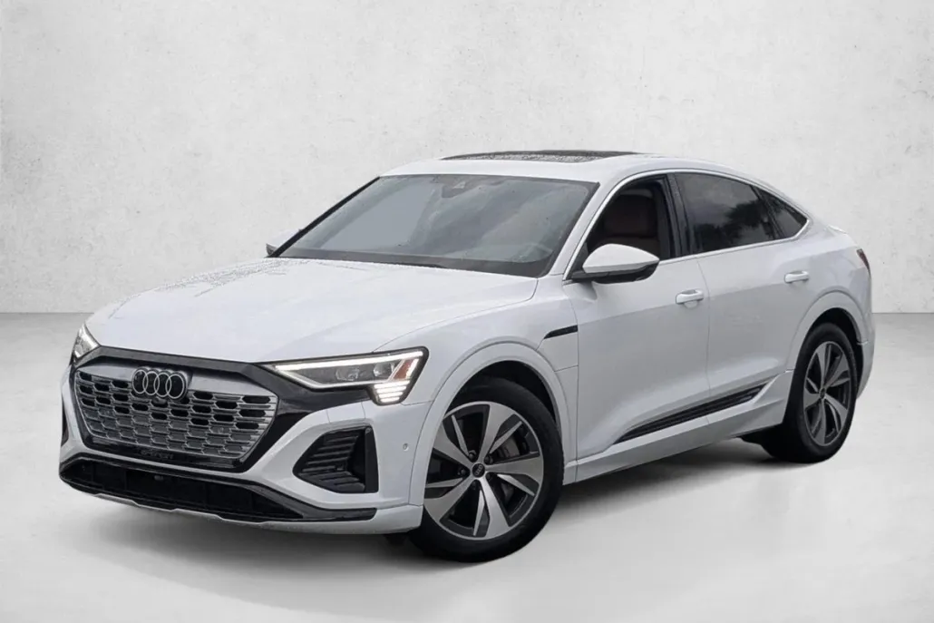 2024 Audi Q8 E-tron line Premium Plus photo 1