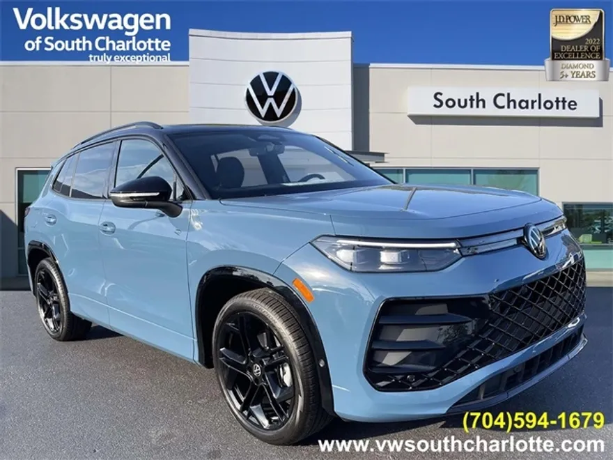 2025 Volkswagen Tiguan SE R-Line Black photo 1