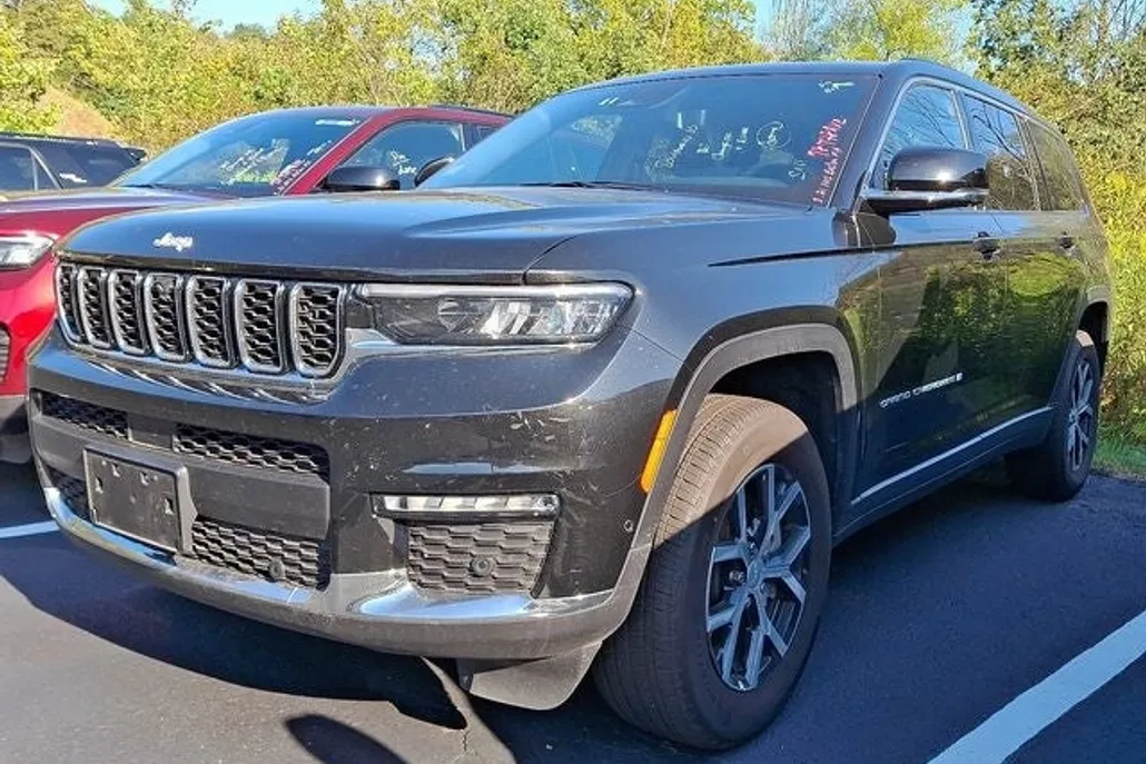 2024 Jeep Grand Cherokee Limited photo 1
