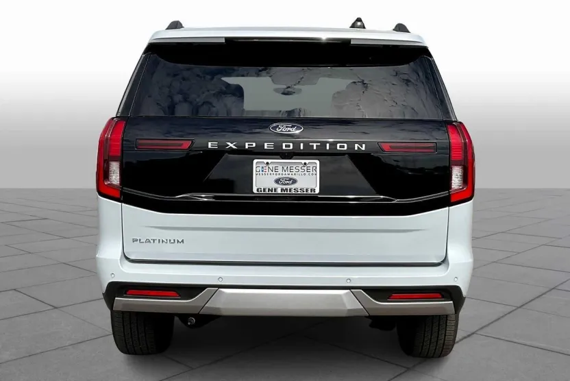2025 Ford Expedition Platinum photo 1