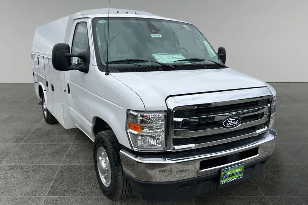 2026 Ford E-350 Base photo 1