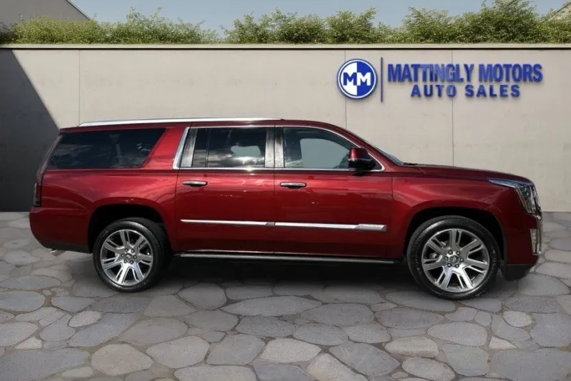 2016 Cadillac Escalade ESV Premium photo 1