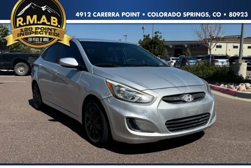 2017 Hyundai Accent SE photo 1
