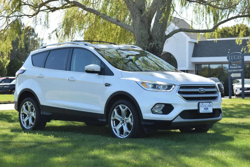 2017 Ford Escape Titanium photo 1
