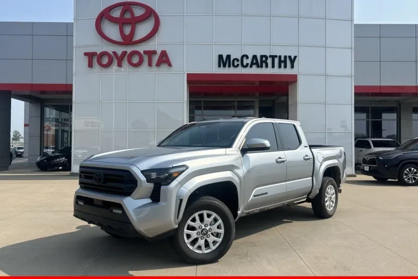 2024 Toyota Tacoma SR5 photo 1