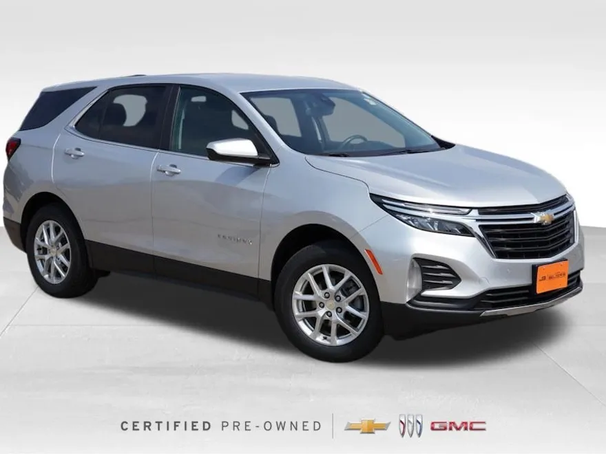 2022 Chevrolet Equinox LT photo 1