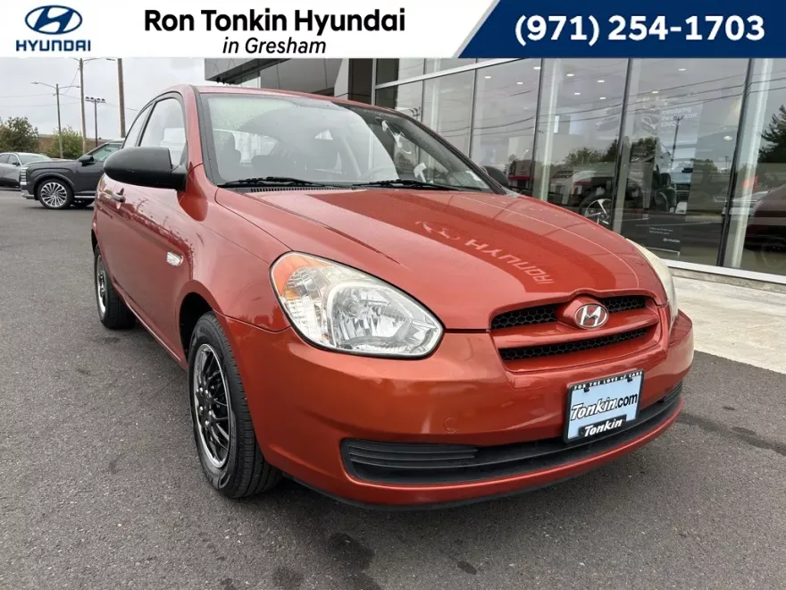 2008 Hyundai Accent GS photo 1