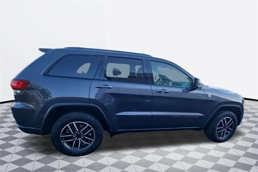 2021 Jeep Grand Cherokee Trailhawk photo 1