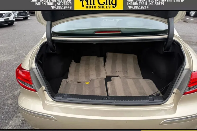 2011 Hyundai Azera Limited photo 1
