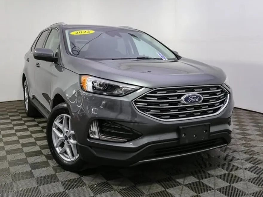 2022 Ford Edge SEL photo 1