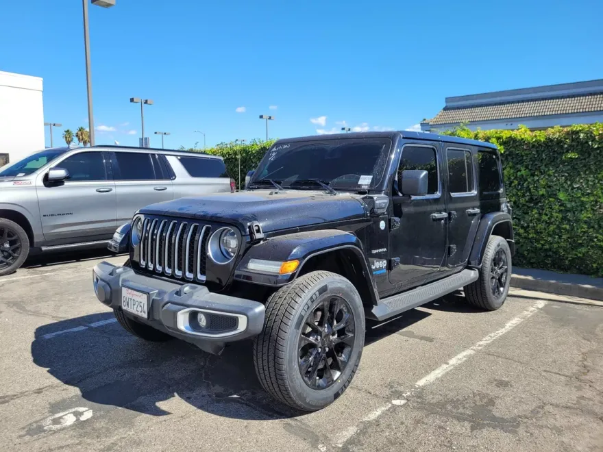 2021 Jeep Wrangler Unlimited Sahara 4xe photo 1