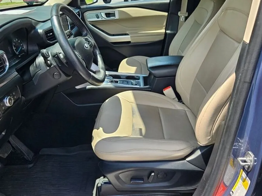 2021 Ford Explorer Limited photo 1