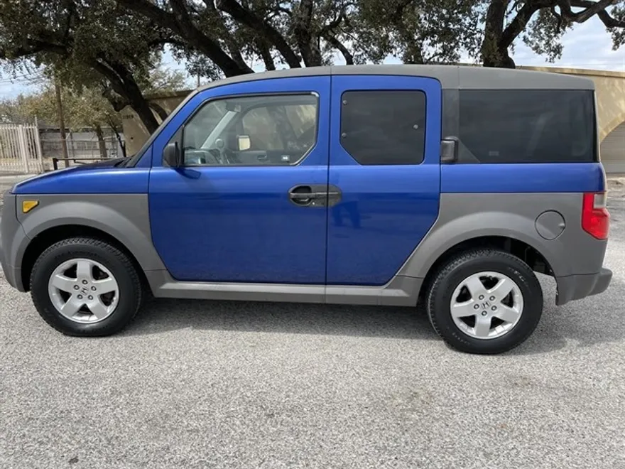 2005 Honda Element EX photo 1
