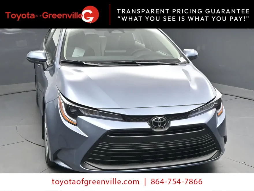 2026 Toyota Corolla LE photo 1